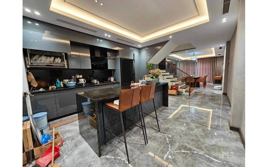 Cho thuê MBKD mặt phố Nguyễn Văn Lộc, DT 68m, 5tầng - Mt 4.5m - Giá 50 Triệu (ctl)